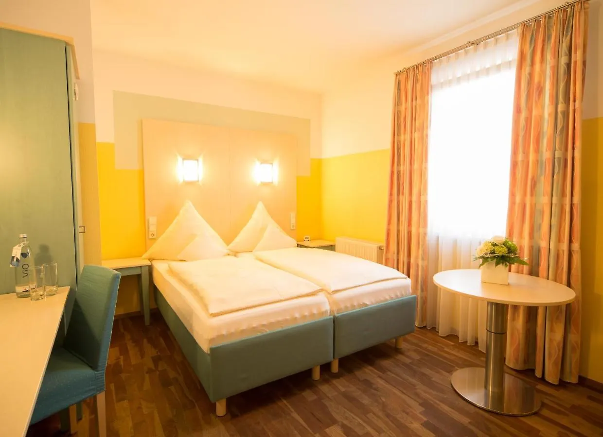 Ambient Hotel Am Europakanal Fuerth