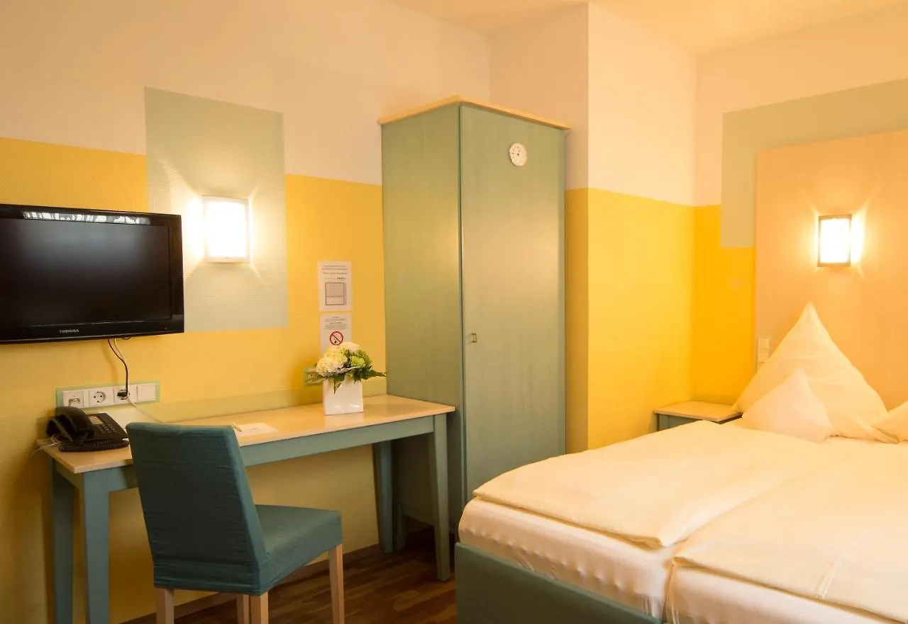 Ambient Hotel Am Europakanal Fuerth