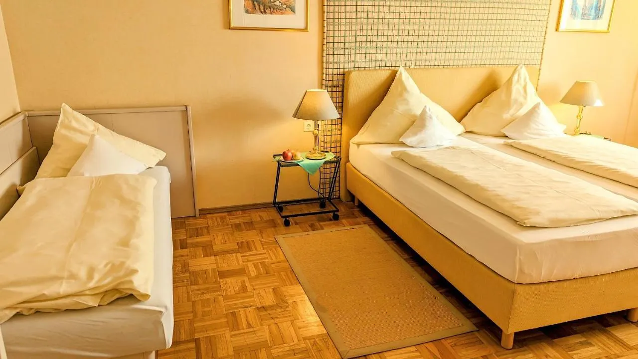 Ambient Hotel Am Europakanal Fuerth